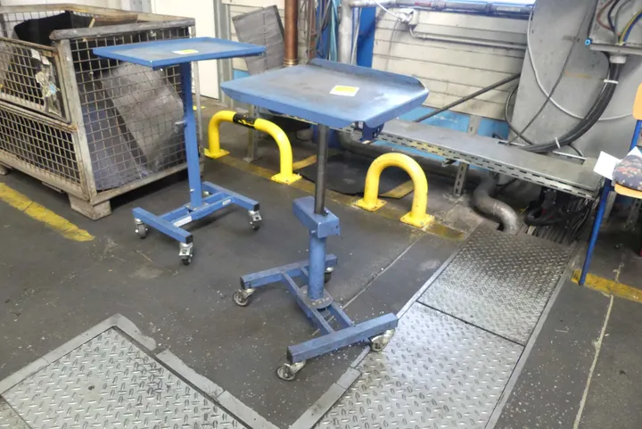 fetra - Tischwagen/Materialständer Typ: 3291 / Tragkraft: max. 150 kg / Maße in cm ca. 50 x 41 x 93